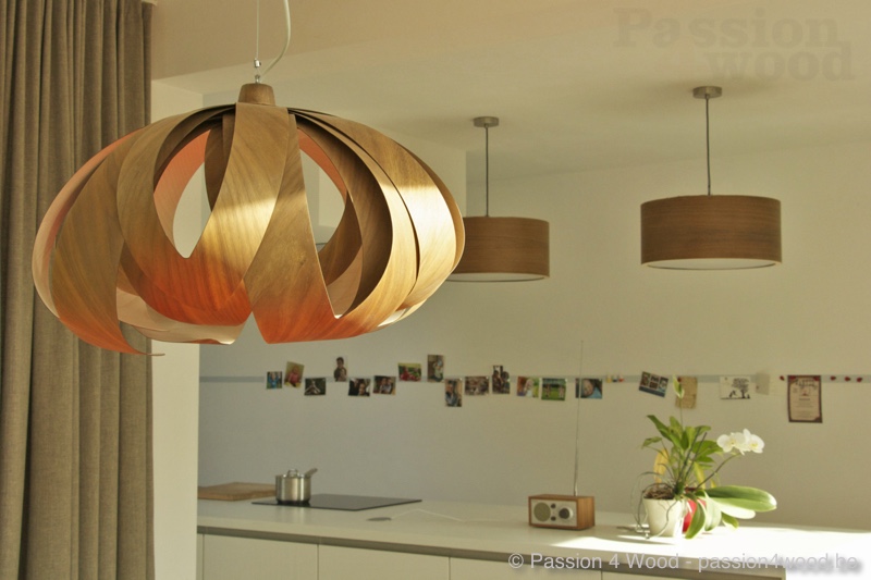 Interieur keuken - Tulip and drum light in walnut